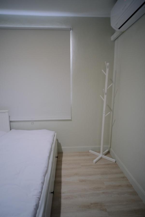 Baan Khun Pra Duplex Rm3 Bangkok Apartment Ngoại thất bức ảnh